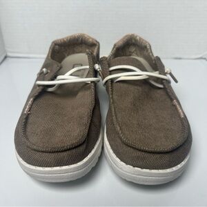 Hey Dude Wendy Shoes Corduroy Chestnut w Rose Gold Back accent Size 6